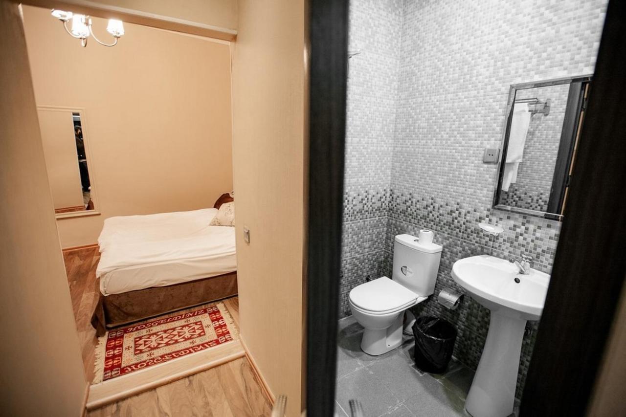 Caspian Pearl Hotel Bakoe Buitenkant foto